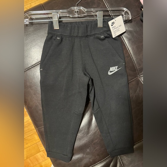 Nike Tech Black Toddler Hoodie Set - Picture 3 of 5